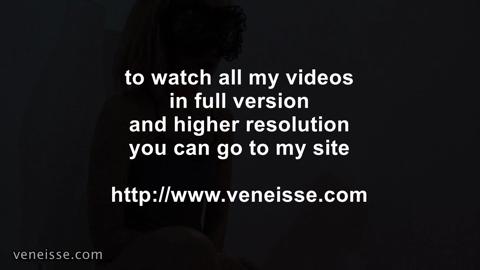52068